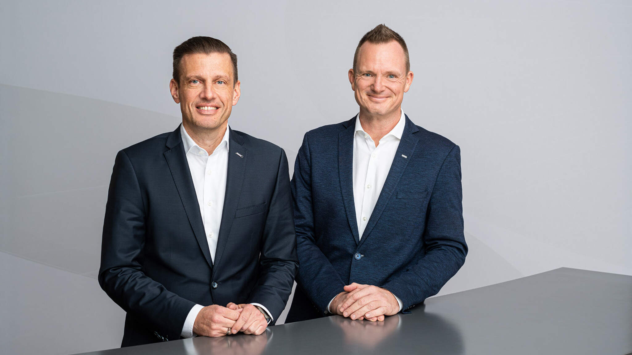 Von links nach rechts: Alexander Tonn, COO Road Logistics, und Stefan Behrendt, Managing Director Food Logistics Von links nach rechts: Alexander Tonn, COO Road Logistics, und Stefan Behrendt, Managing Director Food Logistics
