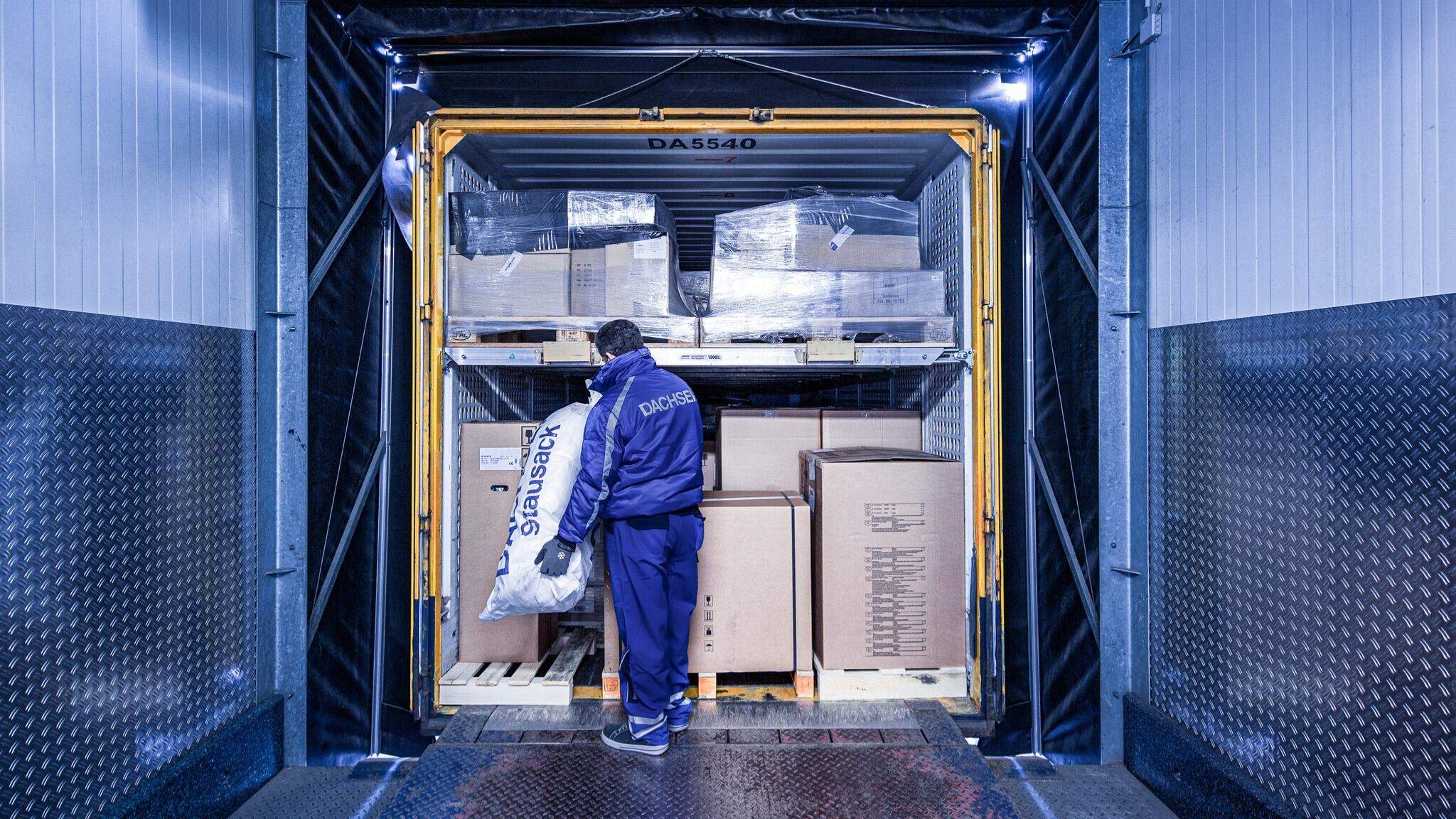 Beim St&uuml;ckguttransport werden Sendungen mehrerer Unternehmen zu einer effizienten Transportladung zusammengefasst.
 