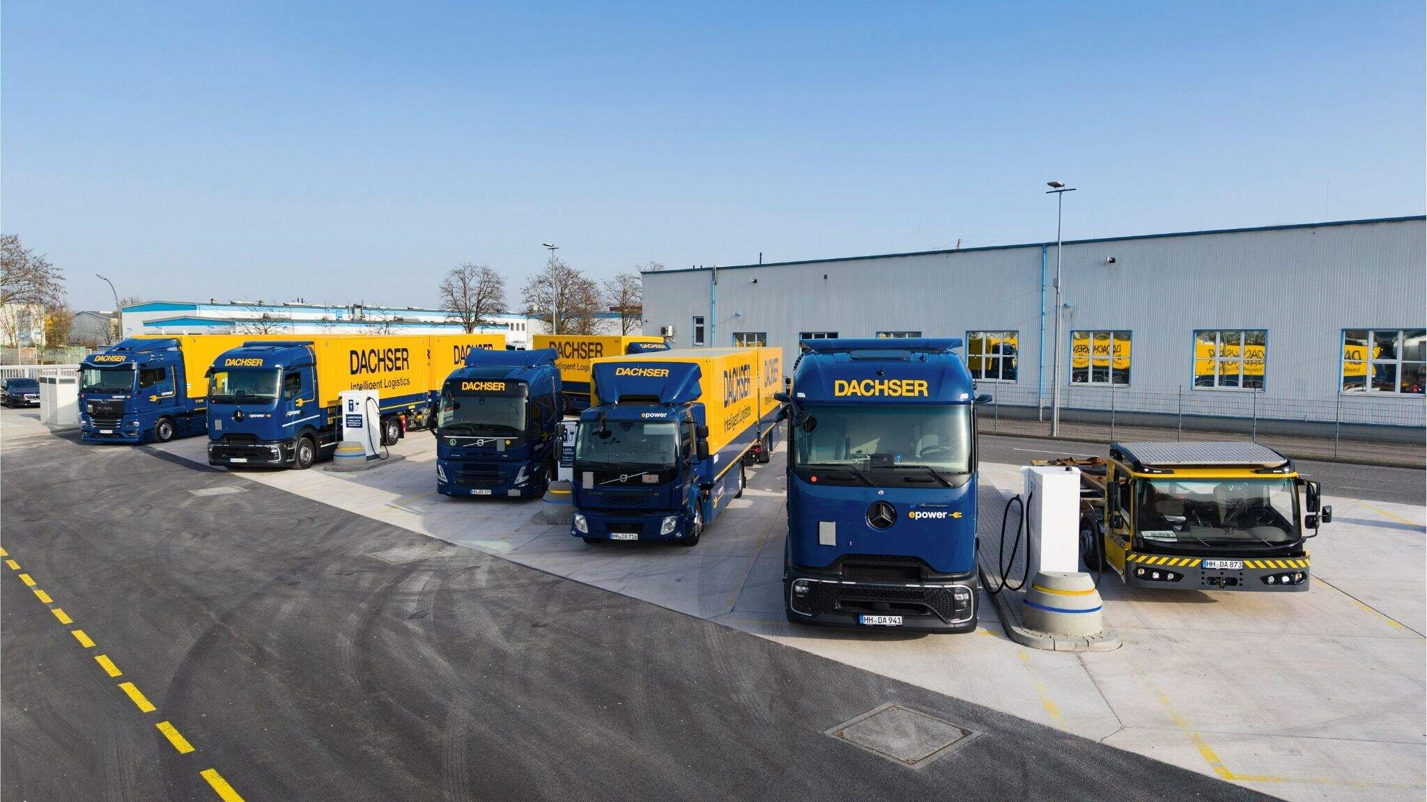 Verschiedene Typen von Elektro-Lkw in der DACHSER-Flotte
 