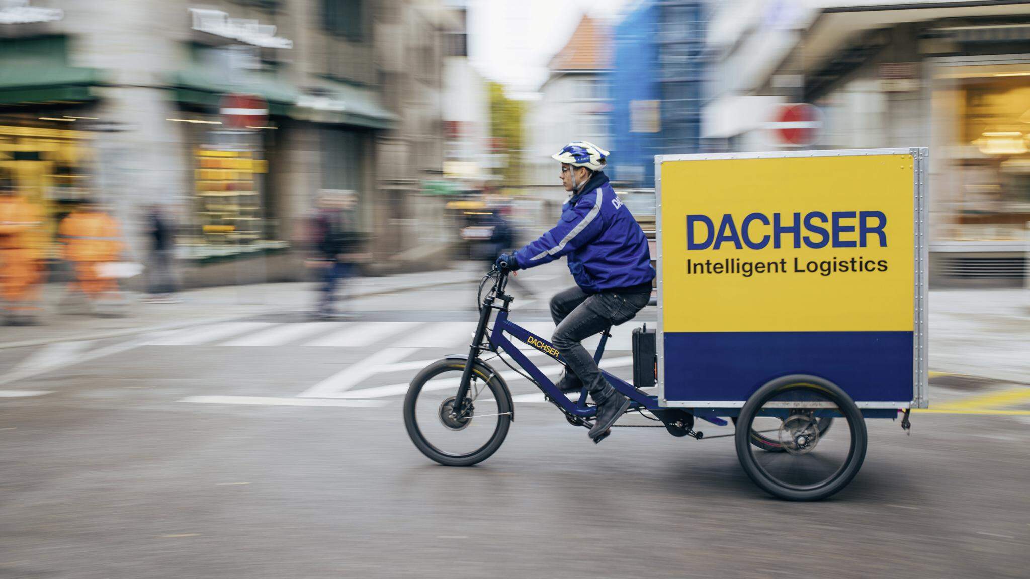 DACHSER setzt Lastenr&auml;der f&uuml;r die emissionsfreie Stadtbelieferung ein.
 