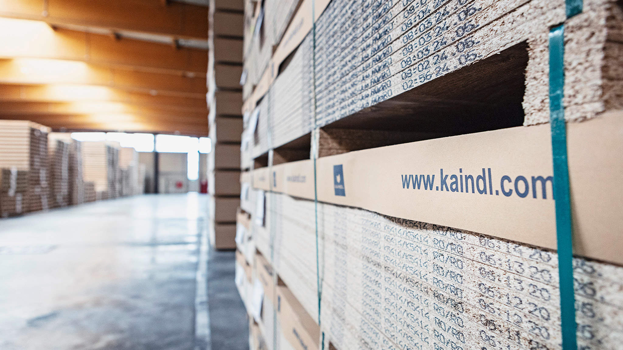 Pôle logistique : la grande surface Kaindl à Wals. Pôle logistique : la grande surface Kaindl à Wals.
